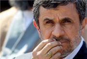 احمدی‌نژاد از مشاور سابقش شکایت کرد