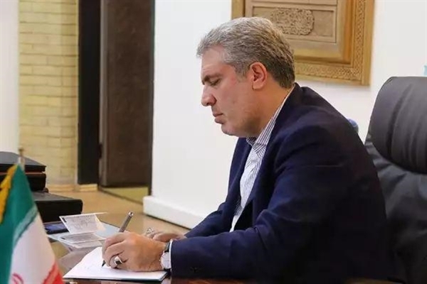 ابلاغ مراتب ثبت ۳ اثر فرهنگی تاریخی به استاندار گیلان ابلاغ مراتب ثبت ۳ اثر فرهنگی تاریخی به استاندار گیلان