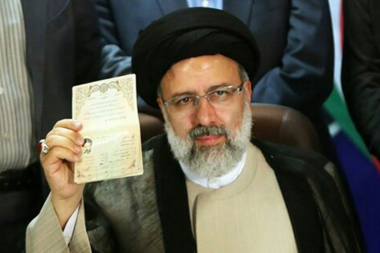 عضویت همه اعضای مجمع نمایندگان گیلان در ستاد رئیسی/ آقازاده نماینده رئیسی در گیلان شد عضویت همه اعضای مجمع نمایندگان گیلان در ستاد رئیسی/ آقازاده نماینده رئیسی در گیلان شد
