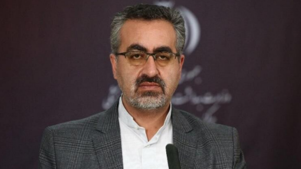 ملک‌زاده: وزارت بهداشت مانع از واردات 15 میلیون دُز واکسن رایگان اسپوتنیک شد/ جهانپور: خالی بندی است!