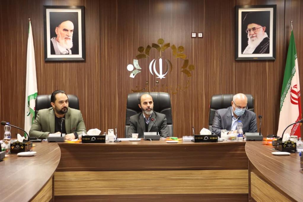 نقش بستن نام های گیلکی بر تابلوی کوچه های رشت نقش بستن نام های گیلکی بر تابلوی کوچه های رشت