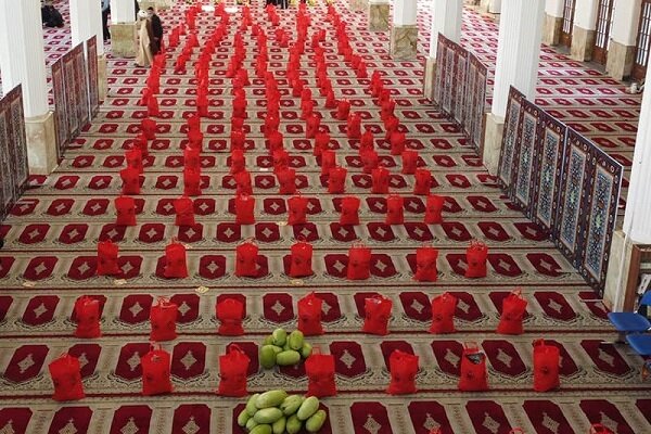 توزیع ۱۱هزار سبد معیشتی بین خانواده های نیازمند گیلانی توزیع ۱۱هزار سبد معیشتی بین خانواده های نیازمند گیلانی