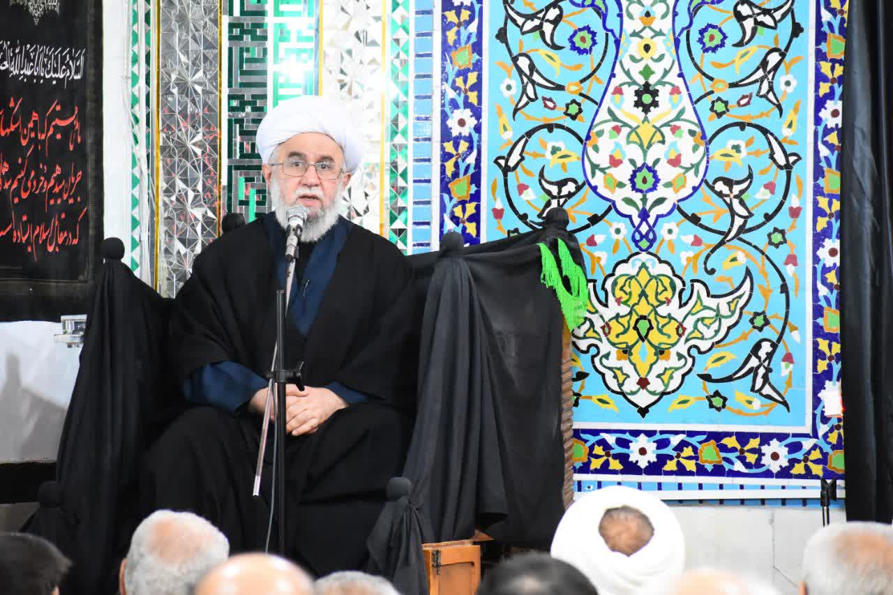 حب به اهل بیت(ع) با اطاعت از آن‌ها پیوند می‌خورد
