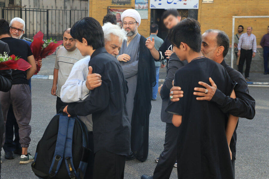 استقبال از زائرین کربلای معلی از خانه شبانه روزی مژدهی رشت