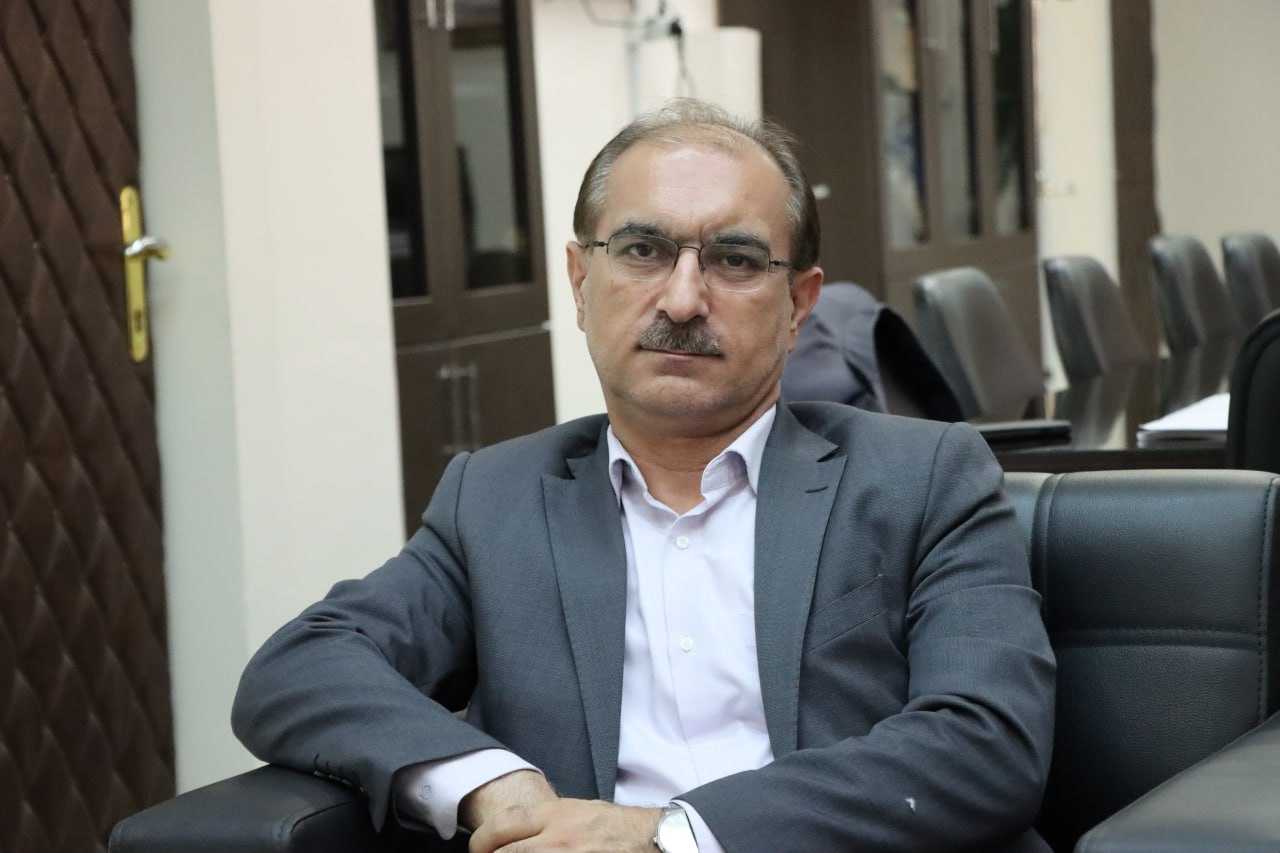 خدمت به دانشجویان را به منصب‌های دیگر ترجیح می‌دهم