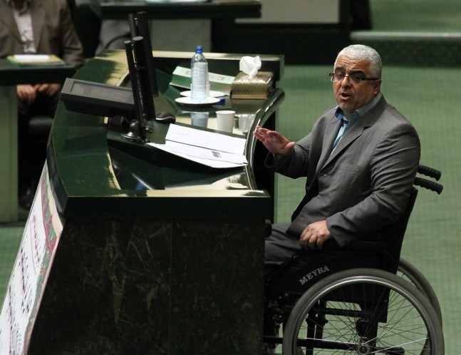 قانون ممنوعیت به کارگیری بازنشستگان اصلاح شد/ دلیل مخالفت نماینده رشت قانون ممنوعیت به کارگیری بازنشستگان اصلاح شد/ دلیل مخالفت نماینده رشت